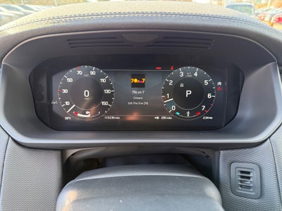2024 Land Rover Discovery P300 Dynamic SE