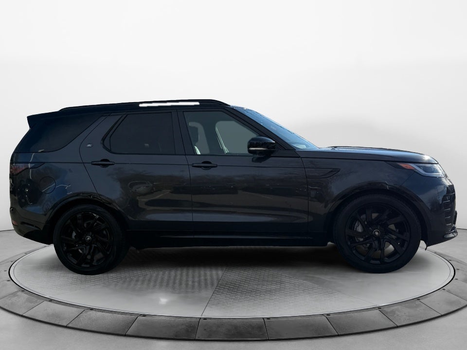 2024 Land Rover Discovery P300 Dynamic SE