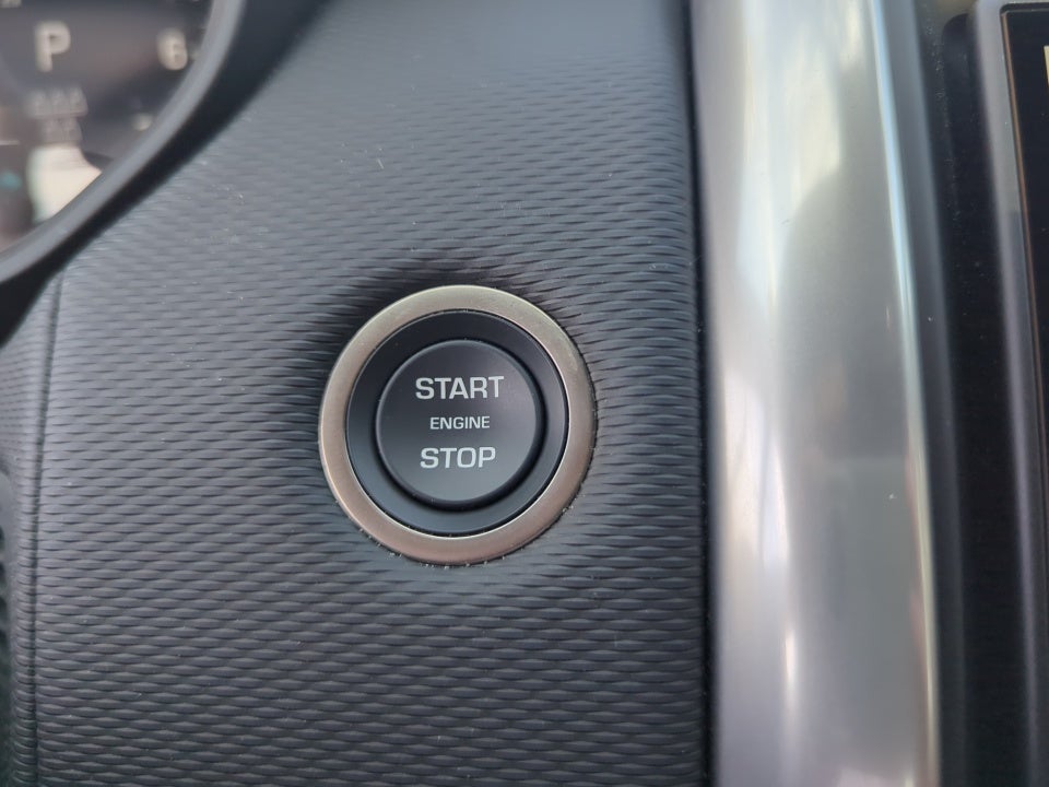 2024 Land Rover Discovery P360 Dynamic SE