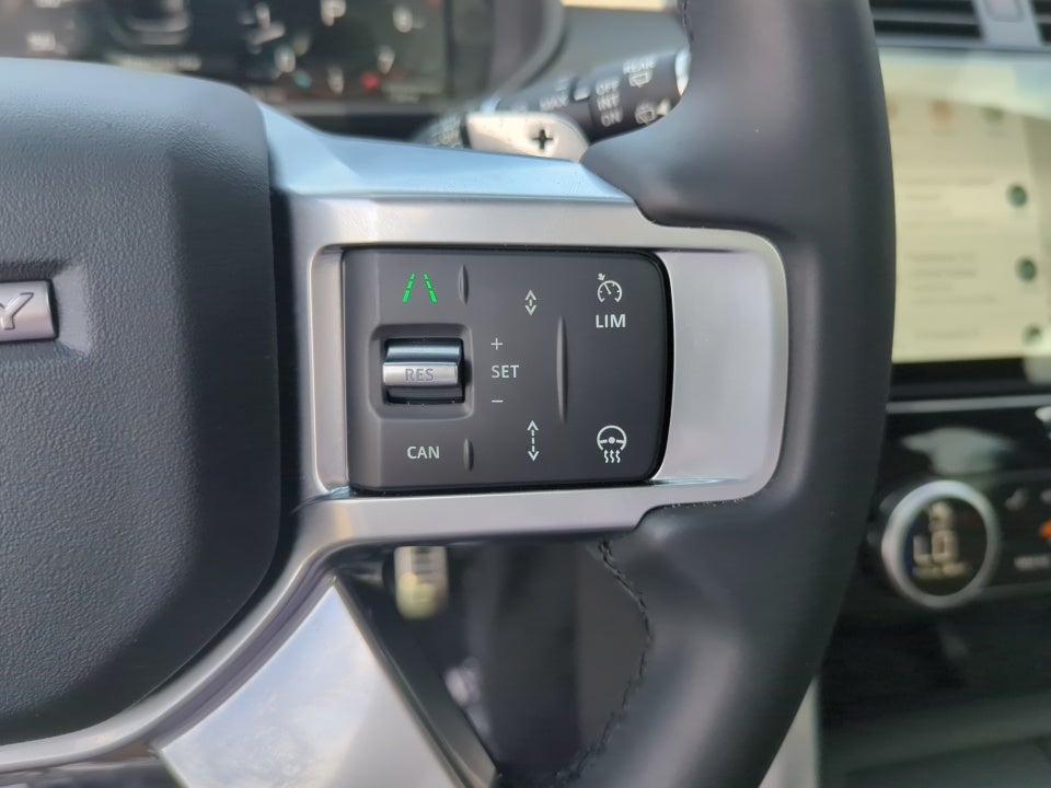 2024 Land Rover Discovery P360 Dynamic SE