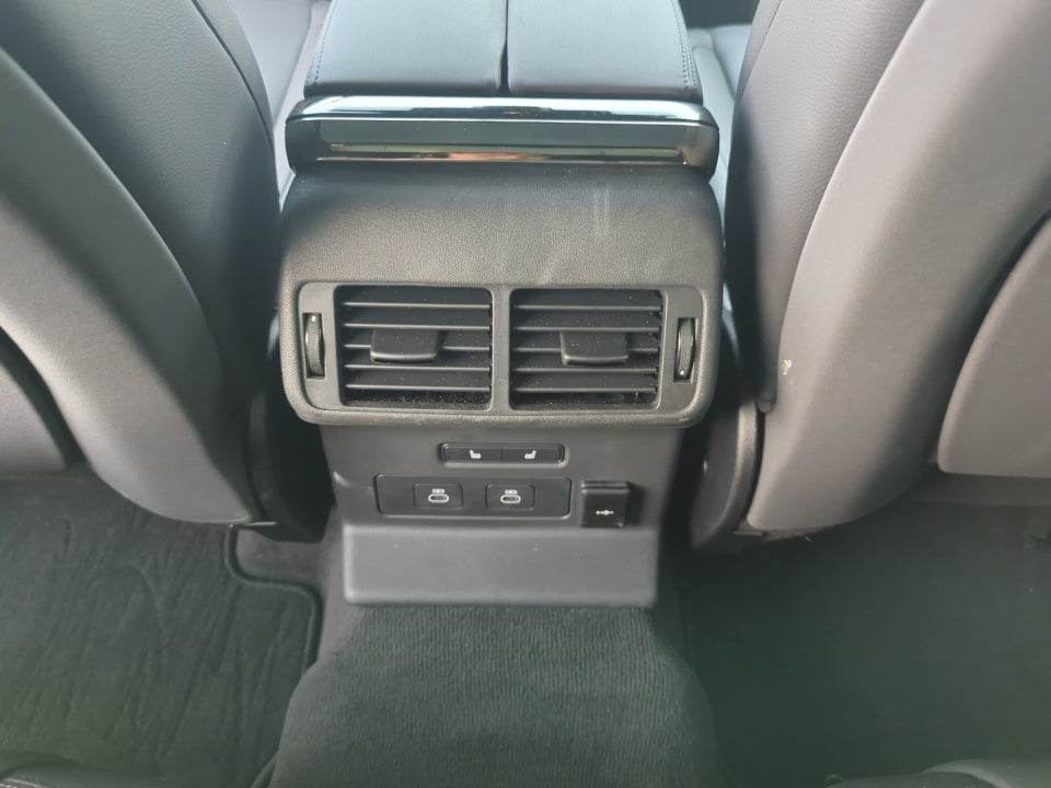 2025 Land Rover Range Rover Velar P250 Dynamic SE