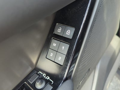 2025 Land Rover Range Rover Velar P250 Dynamic SE