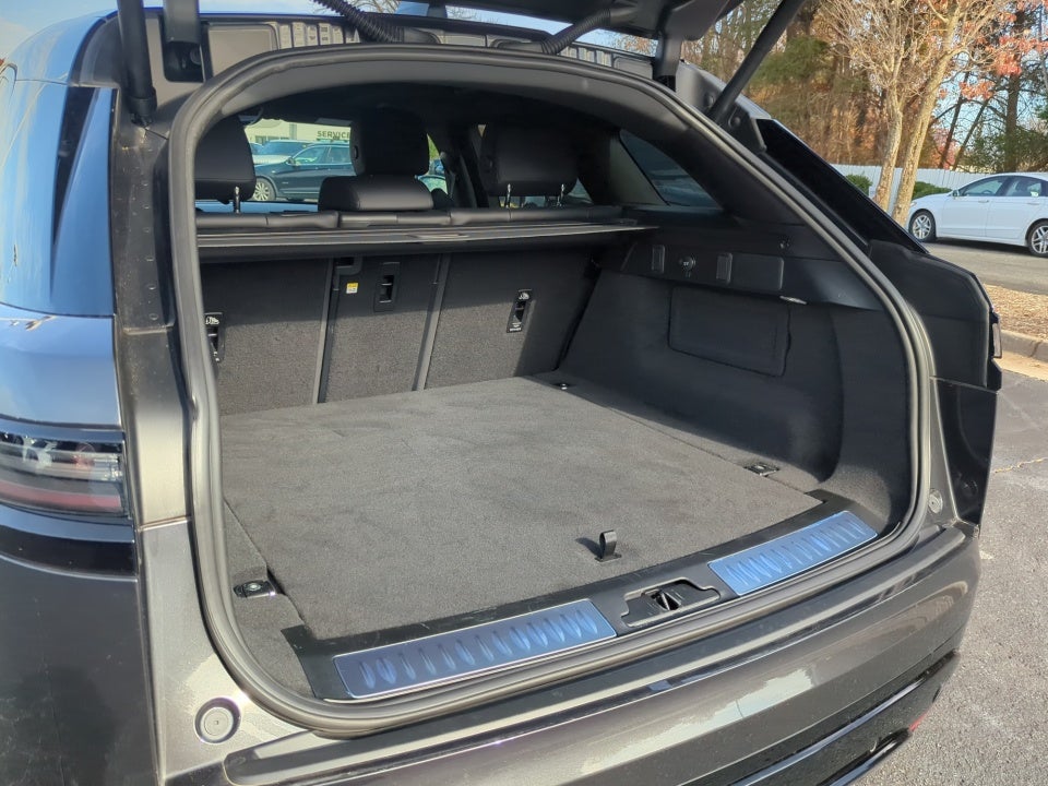 2025 Land Rover Range Rover Velar P250 Dynamic SE