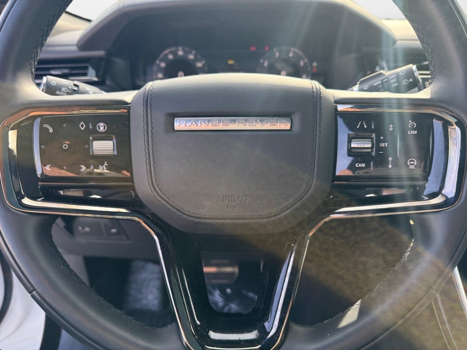 2026 Land Rover Range Rover Velar P250 Dynamic SE