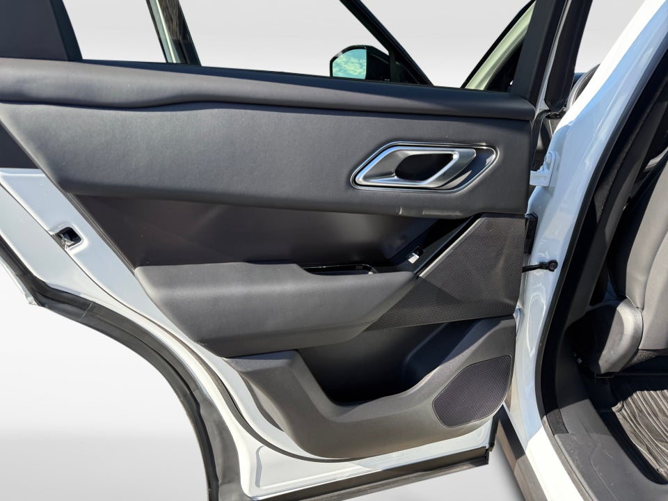 2026 Land Rover Range Rover Velar P250 Dynamic SE