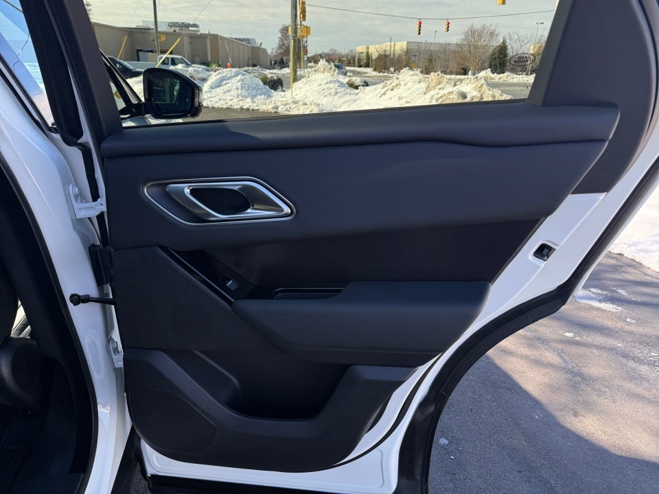 2026 Land Rover Range Rover Velar P250 Dynamic SE