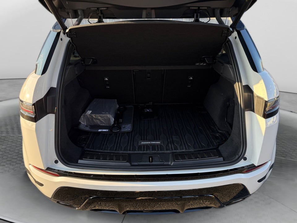 2026 Land Rover Range Rover Evoque Dynamic SE