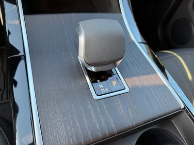 2026 Land Rover Range Rover Evoque Dynamic SE