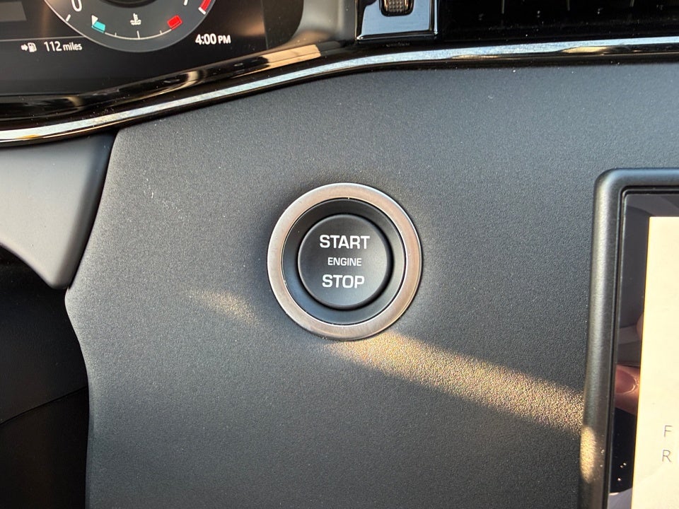 2026 Land Rover Range Rover Evoque Dynamic SE