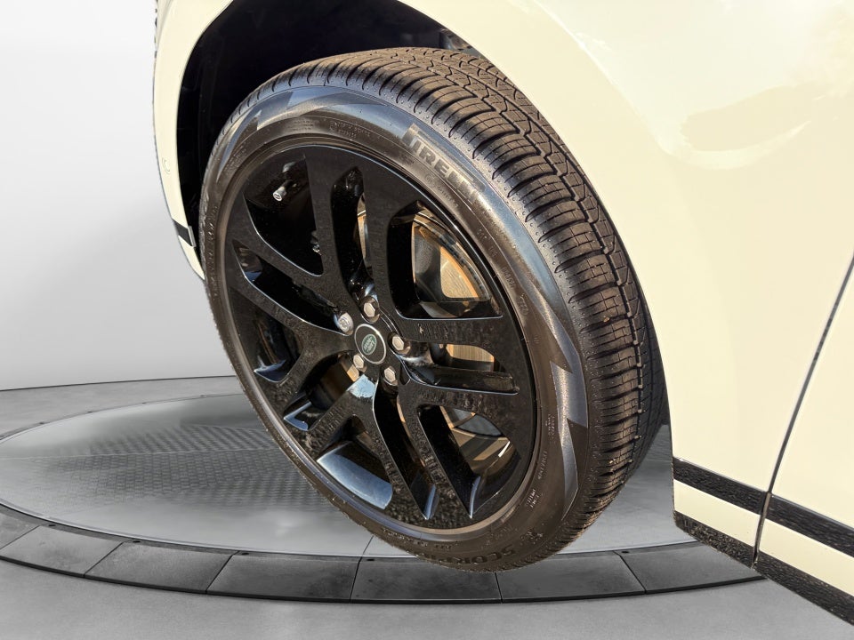 2026 Land Rover Range Rover Evoque Dynamic SE