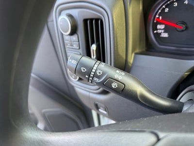 2022 Chevrolet Silverado 1500 4WD Crew Cab Short Bed Custom