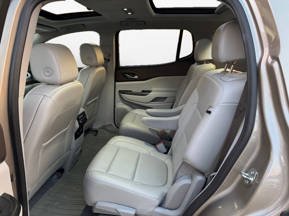 2022 GMC Acadia FWD SLT