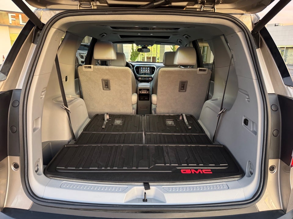 2022 GMC Acadia FWD SLT