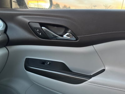 2022 GMC Acadia FWD SLT