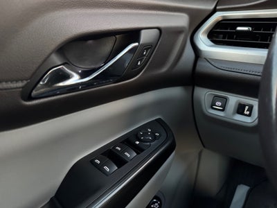 2022 GMC Acadia FWD SLT