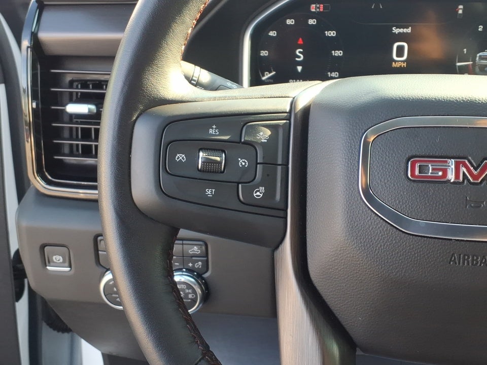 2025 GMC Sierra 2500HD 4WD Crew Cab Standard Bed AT4X