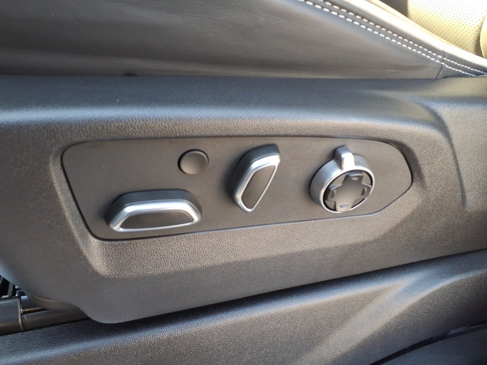 2025 GMC Sierra 2500HD 4WD Crew Cab Standard Bed AT4X