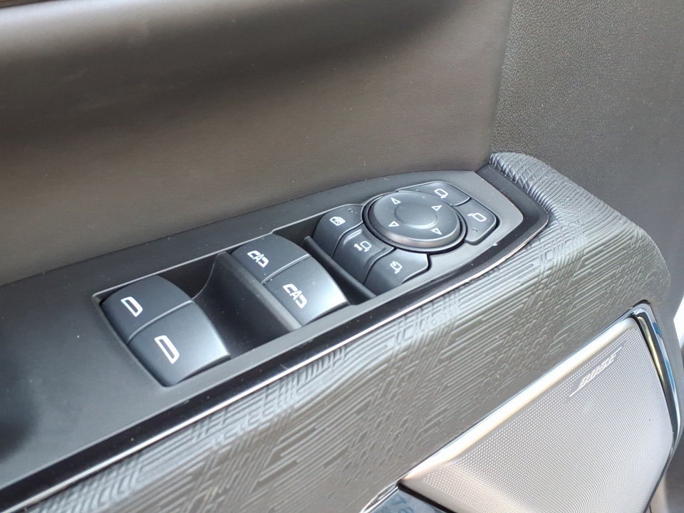 2025 GMC Sierra 2500HD 4WD Crew Cab Standard Bed AT4X