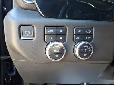 2022 GMC Sierra 1500 4WD Crew Cab Short Box Elevation