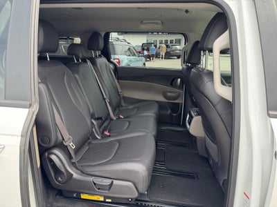 2025 Kia Carnival MPV EX