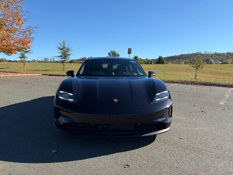 2025 Porsche Taycan 4