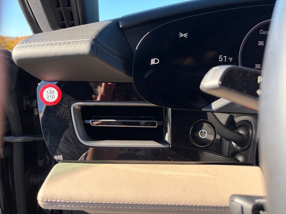 2025 Porsche Taycan 4