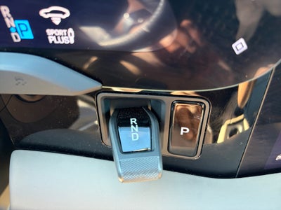 2025 Porsche Taycan 4