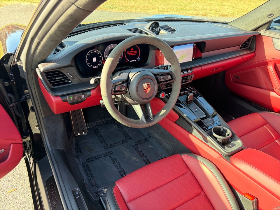 2025 Porsche 911 Carrera GTS