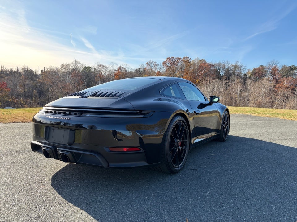 2025 Porsche 911 Carrera GTS