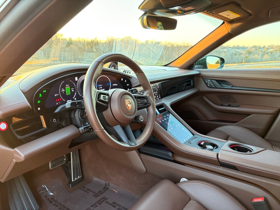 2025 Porsche Taycan Cross Turismo 4S