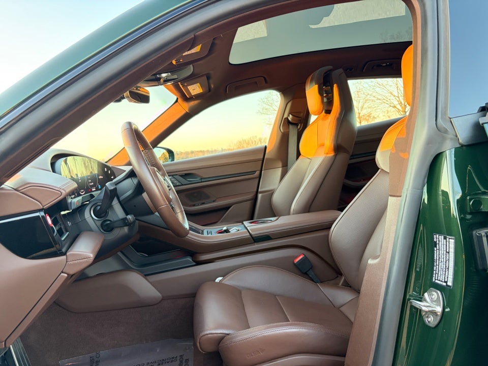 2025 Porsche Taycan Cross Turismo 4S