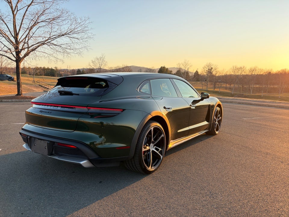 2025 Porsche Taycan Cross Turismo 4S