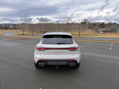 2026 Porsche Macan Base