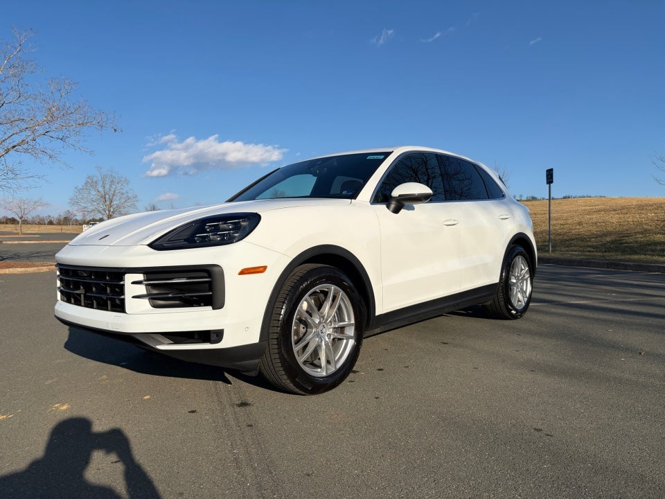 2025 Porsche Cayenne Base