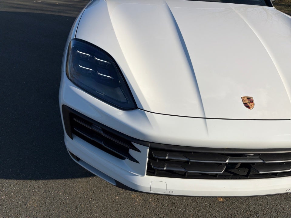 2025 Porsche Cayenne Base