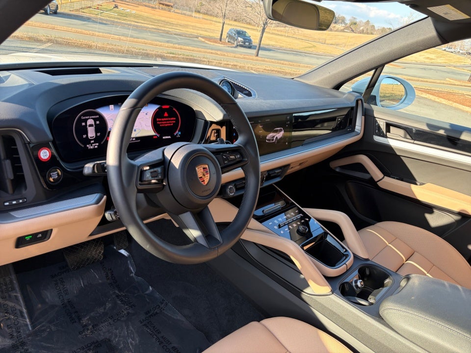 2025 Porsche Cayenne Base