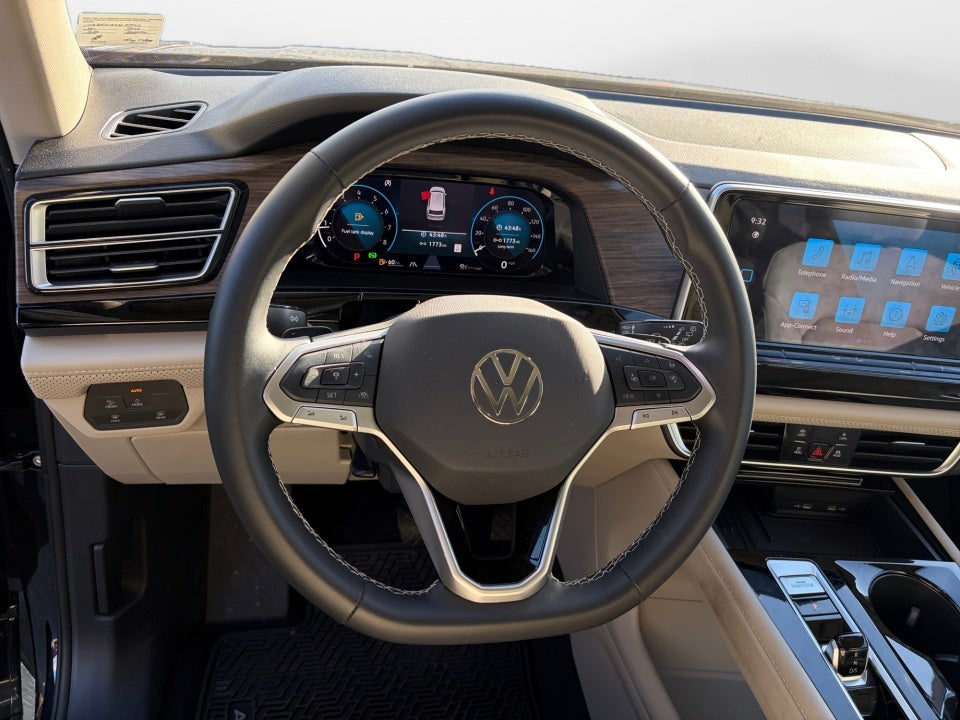 2025 Volkswagen Atlas 2.0T SEL