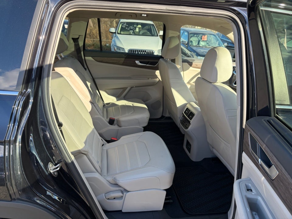 2025 Volkswagen Atlas 2.0T SEL