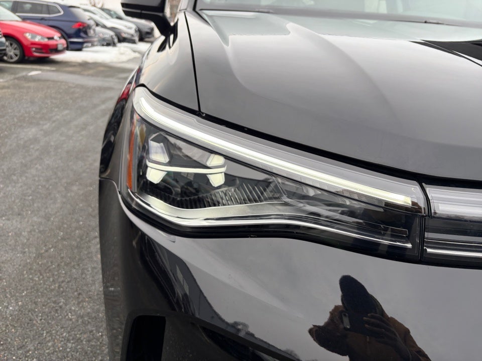 2025 Volkswagen Taos 1.5T SE Black