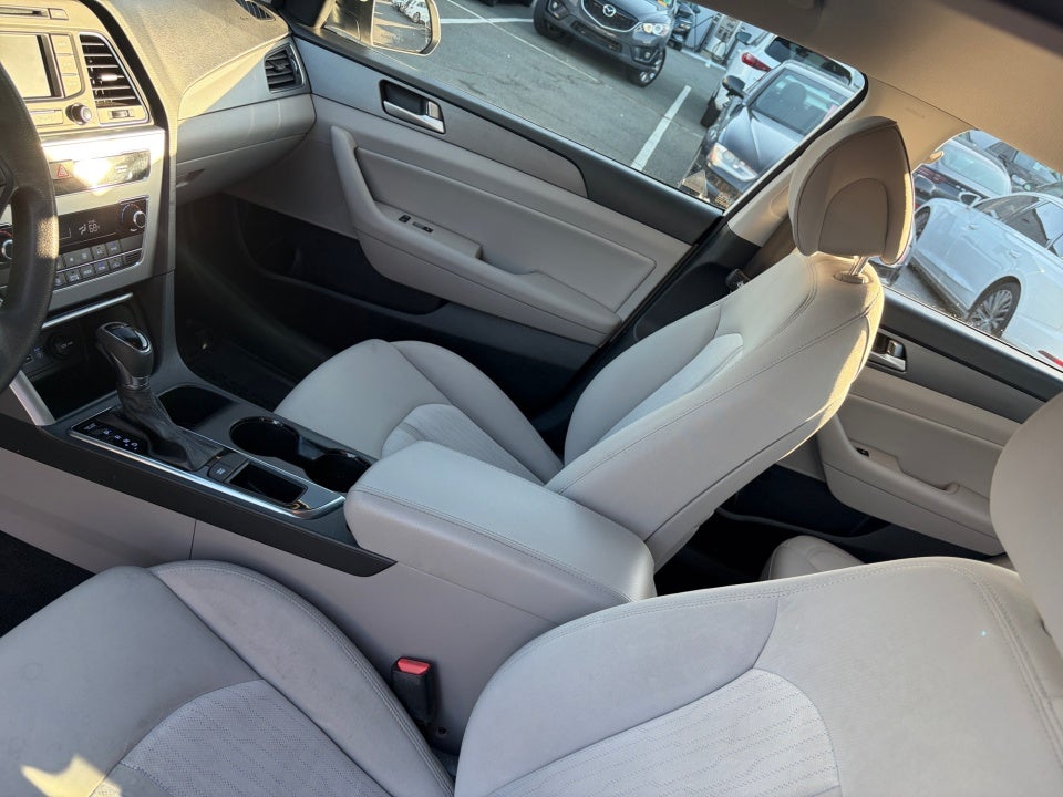 2016 Hyundai Sonata Hybrid SE