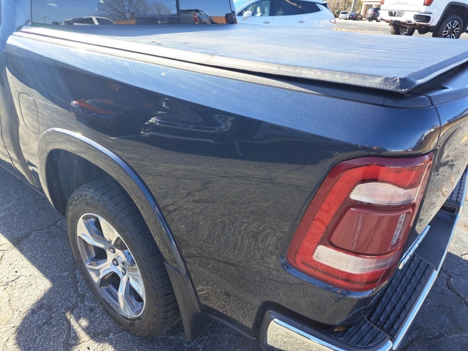 2020 RAM 1500 Laramie Crew Cab 4x4 5'7" Box