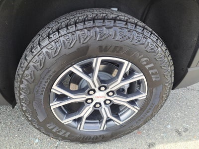 2025 GMC Acadia AWD AT4