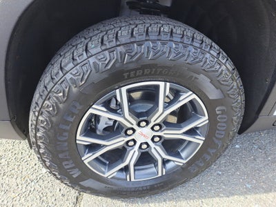 2025 GMC Acadia AWD AT4