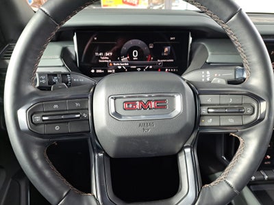 2025 GMC Acadia AWD AT4