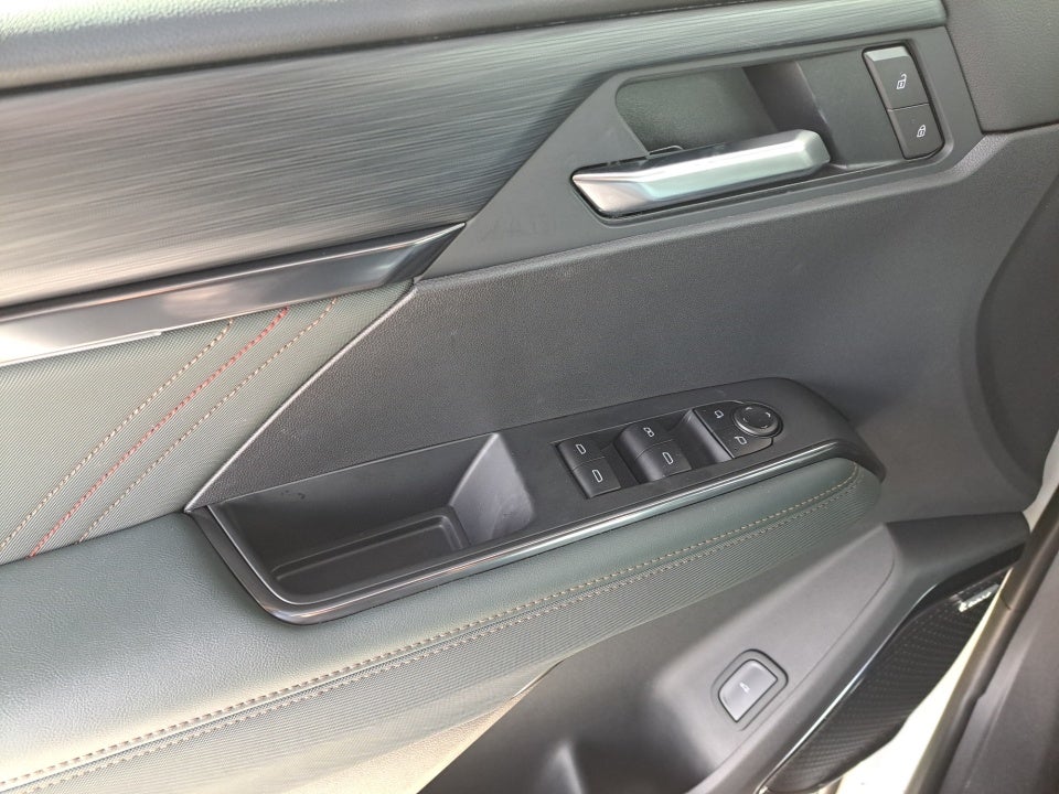 2025 GMC Acadia AWD AT4