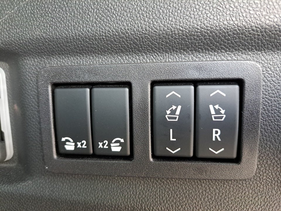 2023 GMC Yukon 4WD SLT