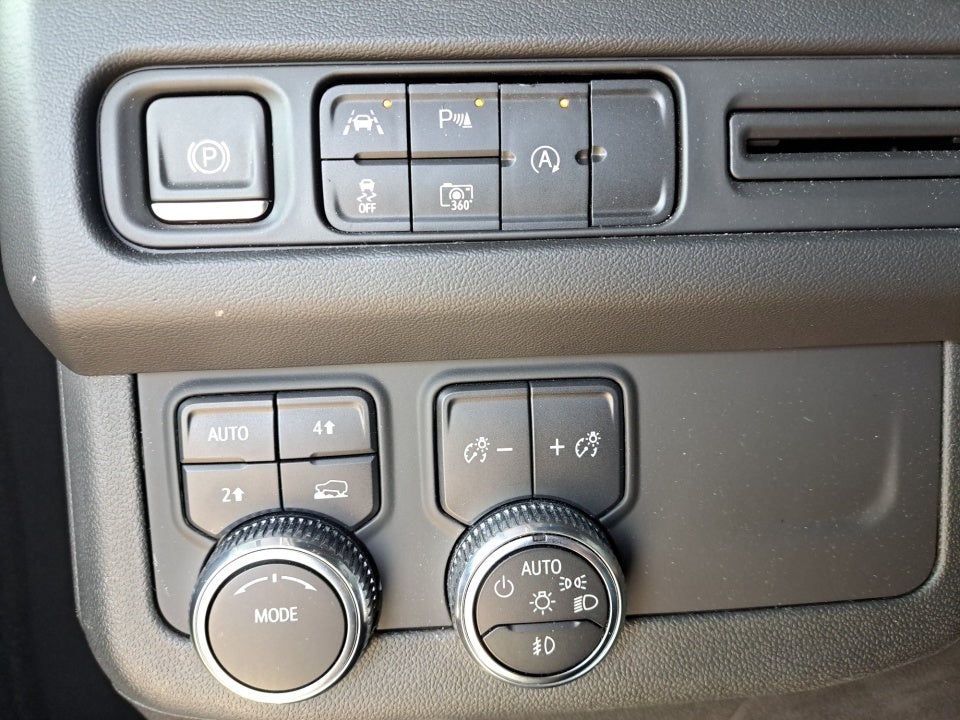 2023 GMC Yukon 4WD SLT