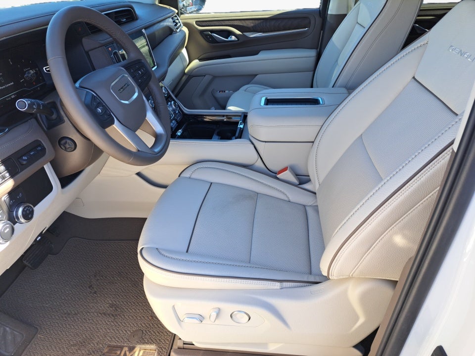 2024 GMC Yukon XL 4WD Denali