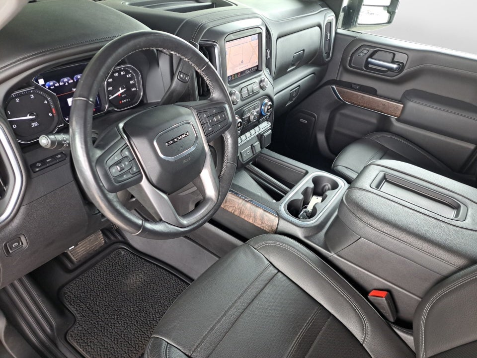 2022 GMC Sierra 2500HD 4WD Crew Cab Standard Bed Denali