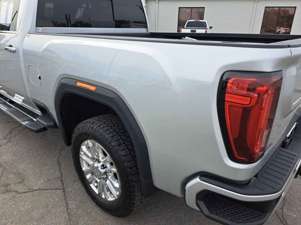 2022 GMC Sierra 2500HD 4WD Crew Cab Standard Bed Denali